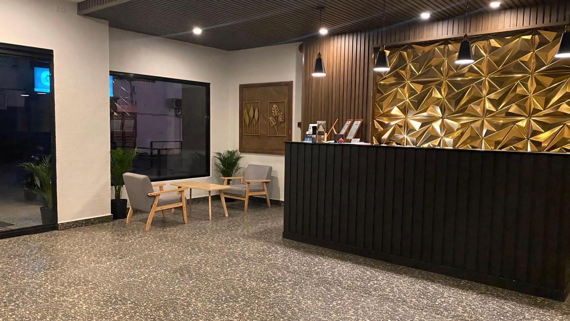 Rudolfo Suites Roxas City Bagian luar foto