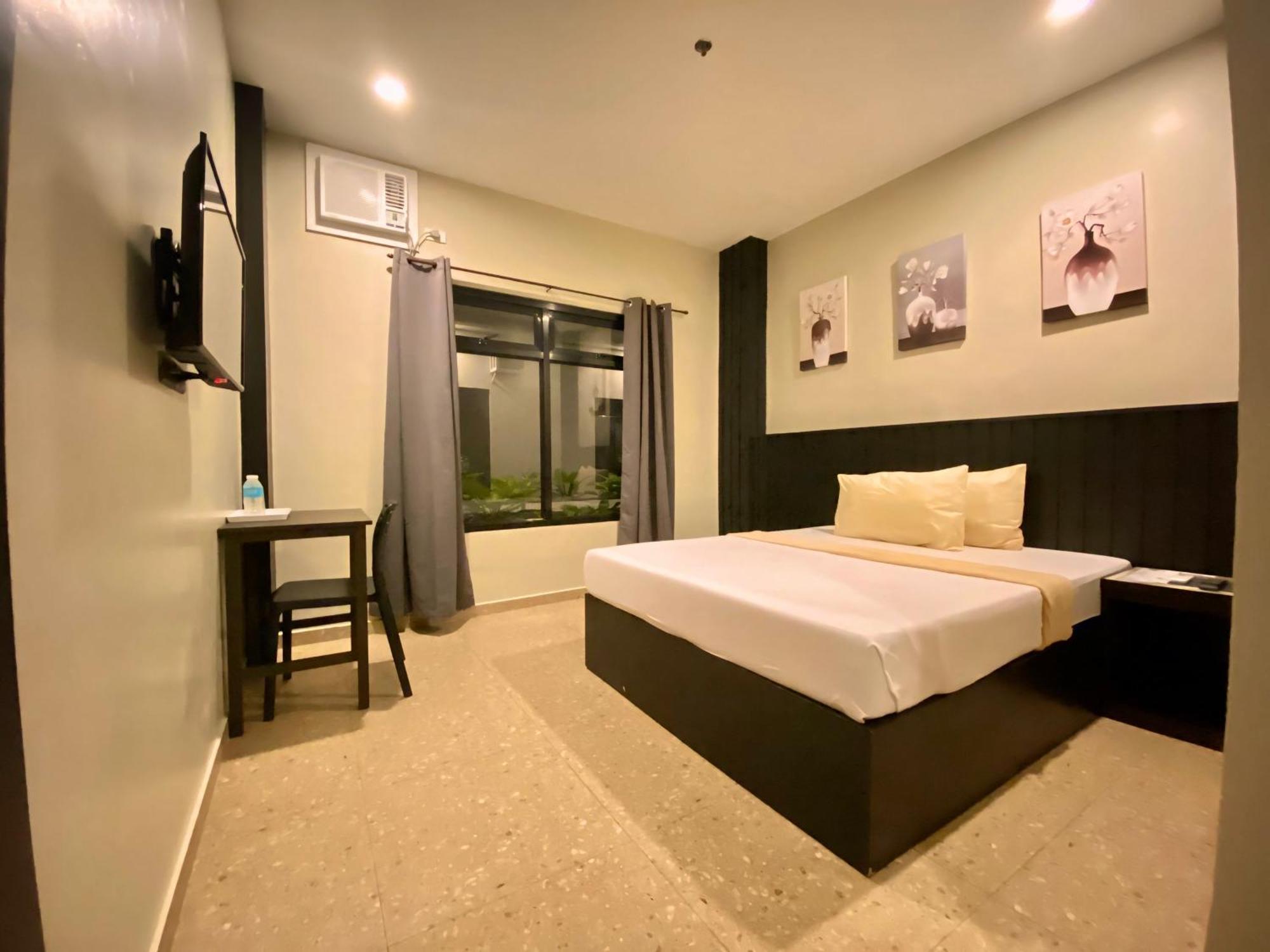 Rudolfo Suites Roxas City Bagian luar foto
